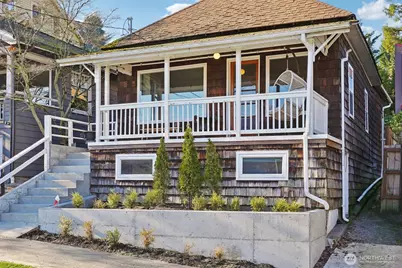 1113 33rd Avenue S, Seattle, WA 98144 - Photo 1