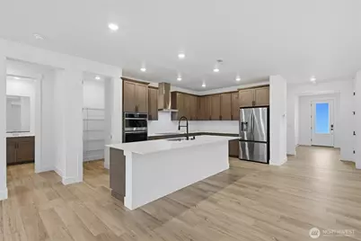 20429 Mystic Place E, Bonney Lake, WA 98391 - Photo 3