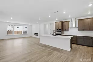 20429 Mystic Pl E, Bonney Lake, WA 98391 - Photo 3