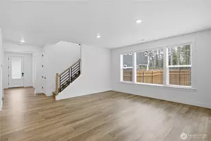 20429 Mystic Pl E, Bonney Lake, WA 98391 - Photo 9