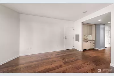 590 1st Avenue S #810, Seattle, WA 98104 - Photo 9