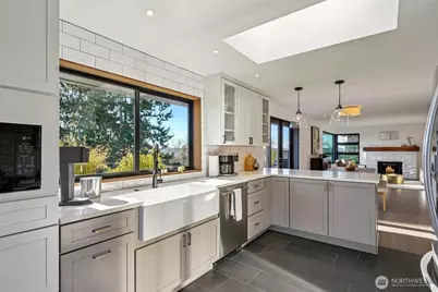 4015 SW Donovan Street, Seattle, WA 98136 - Photo 9