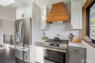 4015 SW Donovan St, Seattle, WA 98136 - Photo 11