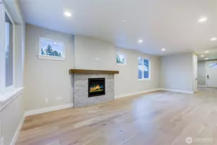 18425 Meridian Avenue SE, Bothell, WA 98012 - Photo 13