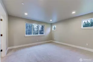 18425 Meridian Ave SE, Bothell, WA 98012 - Photo 19