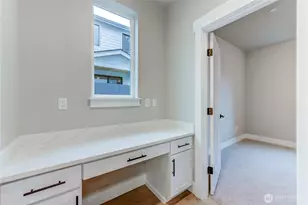 18425 Meridian Avenue SE, Bothell, WA 98012 - Photo 11