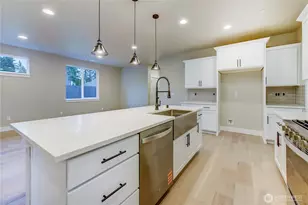 18425 Meridian Ave SE, Bothell, WA 98012 - Photo 11