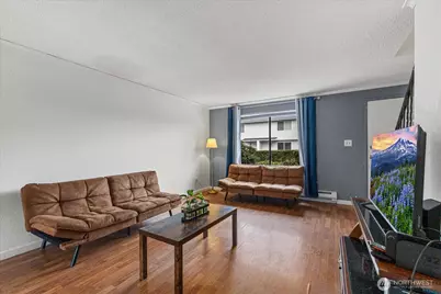 1016 9th Street SE #7, Puyallup, WA 98372 - Photo 3