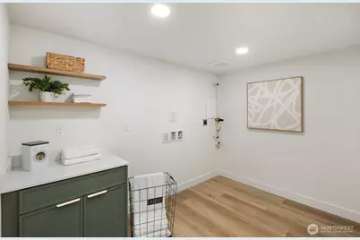 104 NE 85th Street, Seattle, WA 98115 - Photo 25