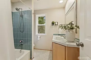 945 Rowe Rd, Camano Island, WA 98282 - Photo 17