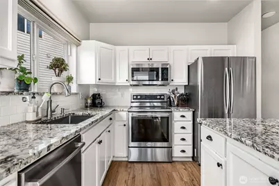 17609 111th Street Ct E, Bonney Lake, WA 98391 - Photo 13