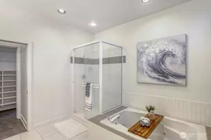 608 Bellevue Way SE, Bellevue, WA 98004 - Photo 25