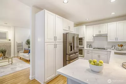 608 Bellevue Way SE #F1, Bellevue, WA 98004 - Photo 13