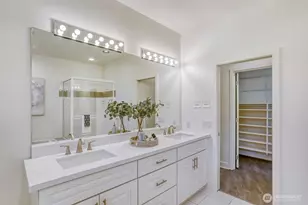 608 Bellevue Way SE, Bellevue, WA 98004 - Photo 23