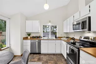 11723 NE 100th Pl, Kirkland, WA 98033 - Photo 17