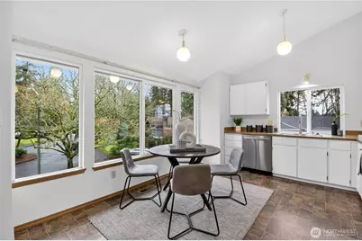 11723 NE 100th Place, Kirkland, WA 98033 - Photo 15