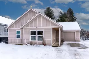 203 Washington St, Winthrop, WA 98862 - Photo 1