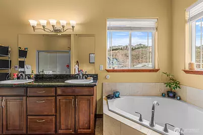 713 19th Street NE, East Wenatchee, WA 98802 - Photo 17