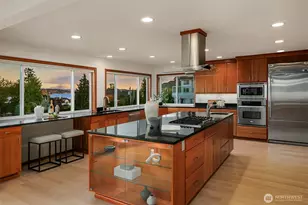 8533 NE Juanita Dr (Private Lane), Kirkland, WA 98034 - Photo 7