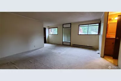 18914 Ballinger Way NE, Lake Forest Park, WA 98155 - Photo 13