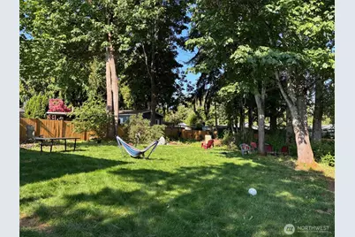 15215 Larch Way, Lynnwood, WA 98087 - Photo 3