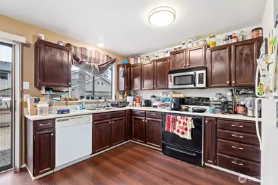 15215 Larch Way, Lynnwood, WA 98087 - Photo 9