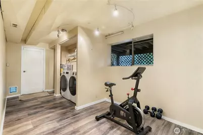 7747 37th Avenue NE, Seattle, WA 98115 - Photo 27