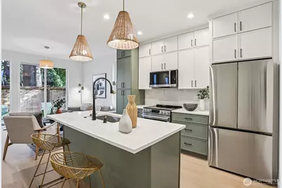 13748 Stone Avenue N, Seattle, WA 98133 - Photo 9