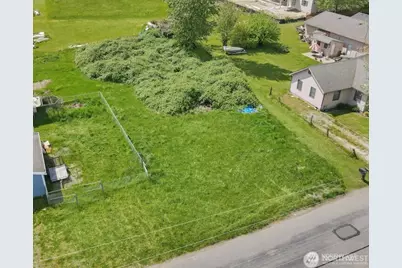 2606 16th Avenue NW, Puyallup, WA 98371 - Photo 1