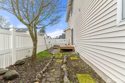 1441 Rooklidge St, DuPont, WA 98327 - Photo 29