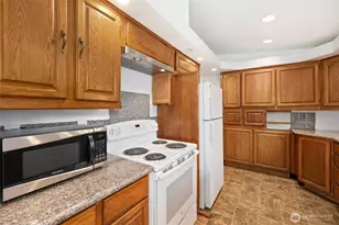 3414 S 200th St, SeaTac, WA 98198 - Photo 9