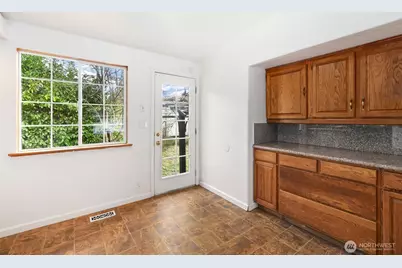 3414 S 200th Street, SeaTac, WA 98198 - Photo 7