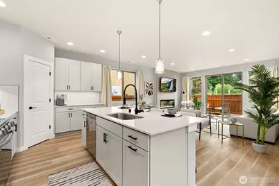 12506 SE 256th Place #8, Kent, WA 98030 - Photo 7