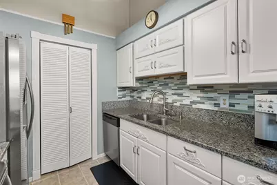 7309 N Skyview Place #F304, Tacoma, WA 98406 - Photo 5