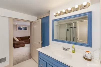 1005 Grand Avenue, Everett, WA 98201 - Photo 29