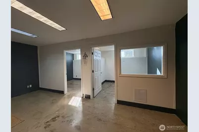 23931 Highway 99 #102, Edmonds, WA 98026 - Photo 13