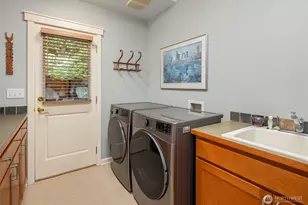 4411 NE 90th St, Seattle, WA 98115 - Photo 13