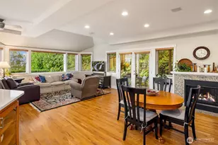 4411 NE 90th St, Seattle, WA 98115 - Photo 9