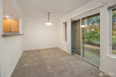 25025 SE Klahanie Boulevard #B101, Issaquah, WA 98029 - Photo 9