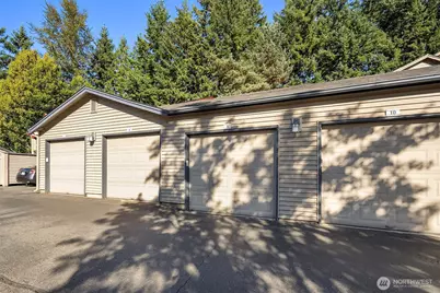 25025 SE Klahanie Boulevard #B101, Issaquah, WA 98029 - Photo 21