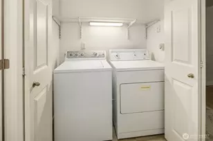 25025 SE Klahanie Blvd, Issaquah, WA 98029 - Photo 19