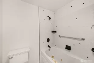 2658 35th Ave W, Seattle, WA 98199 - Photo 13