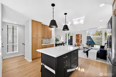 5514 25th Avenue NE #B, Seattle, WA 98105 - Photo 9