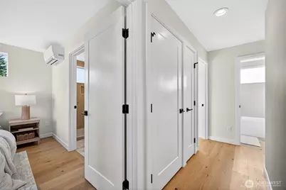 5514 25th Avenue NE #B, Seattle, WA 98105 - Photo 13