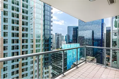 588 Bell Street #2902S, Seattle, WA 98121 - Photo 15