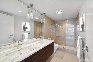 588 Bell St, Seattle, WA 98121 - Photo 7