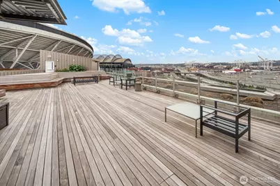 590 1st Avenue S #901, Seattle, WA 98104 - Photo 33