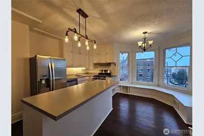 714 1st Avenue W #301, Seattle, WA 98119 - Photo 3