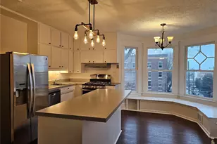 714 1st Ave W, Seattle, WA 98119 - Photo 1