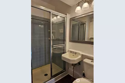 714 1st Avenue W #301, Seattle, WA 98119 - Photo 11